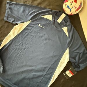 Nike Men’s Navy Blue and Cream Athletic Jersey